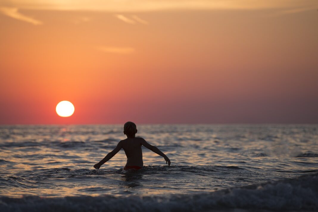 beach-1853442_1280
